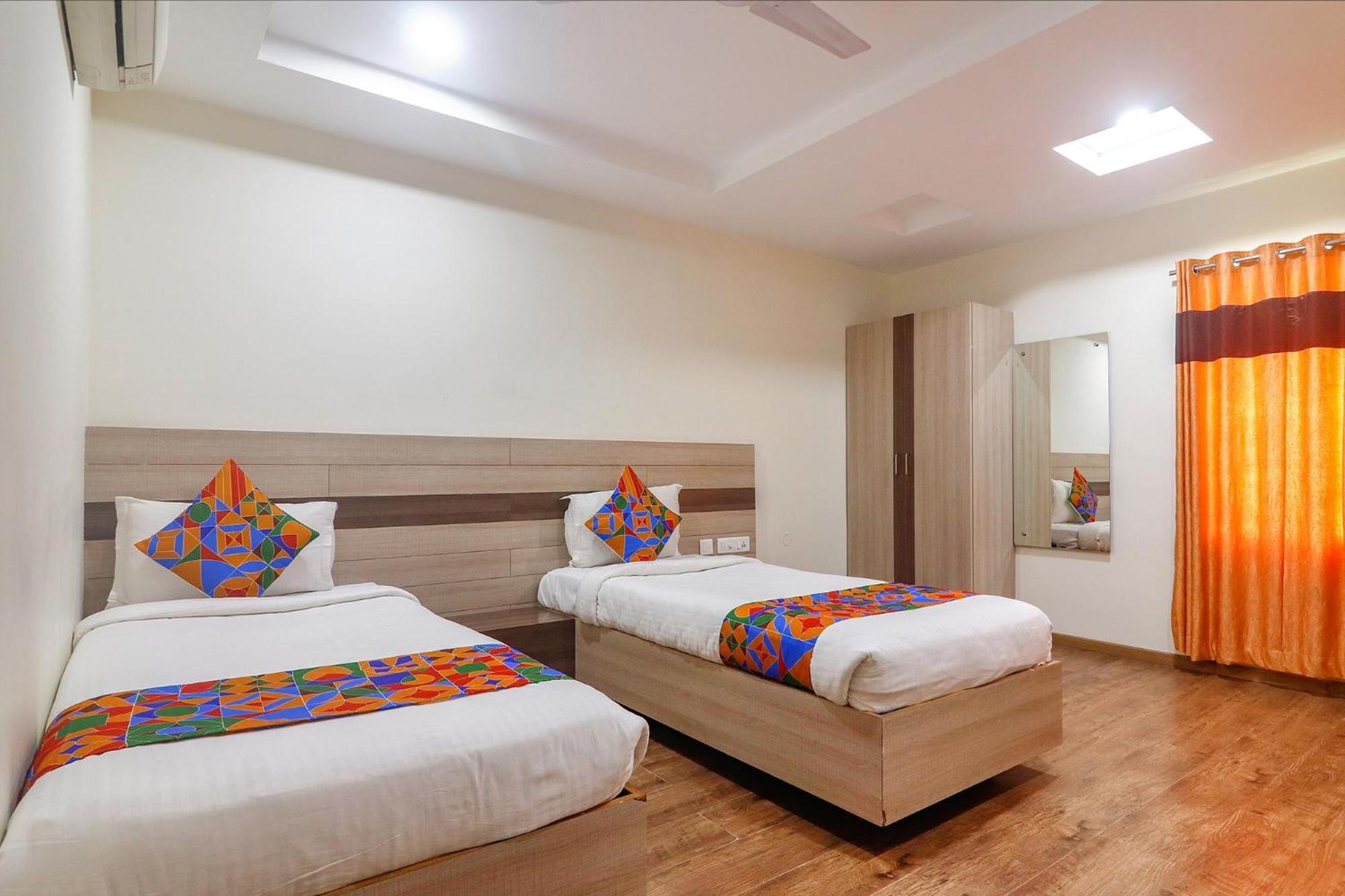 Fabhotel Pride Inn Financia - Nr Dlf Cyber City, Gachibowli ハイデラバード エクステリア 写真