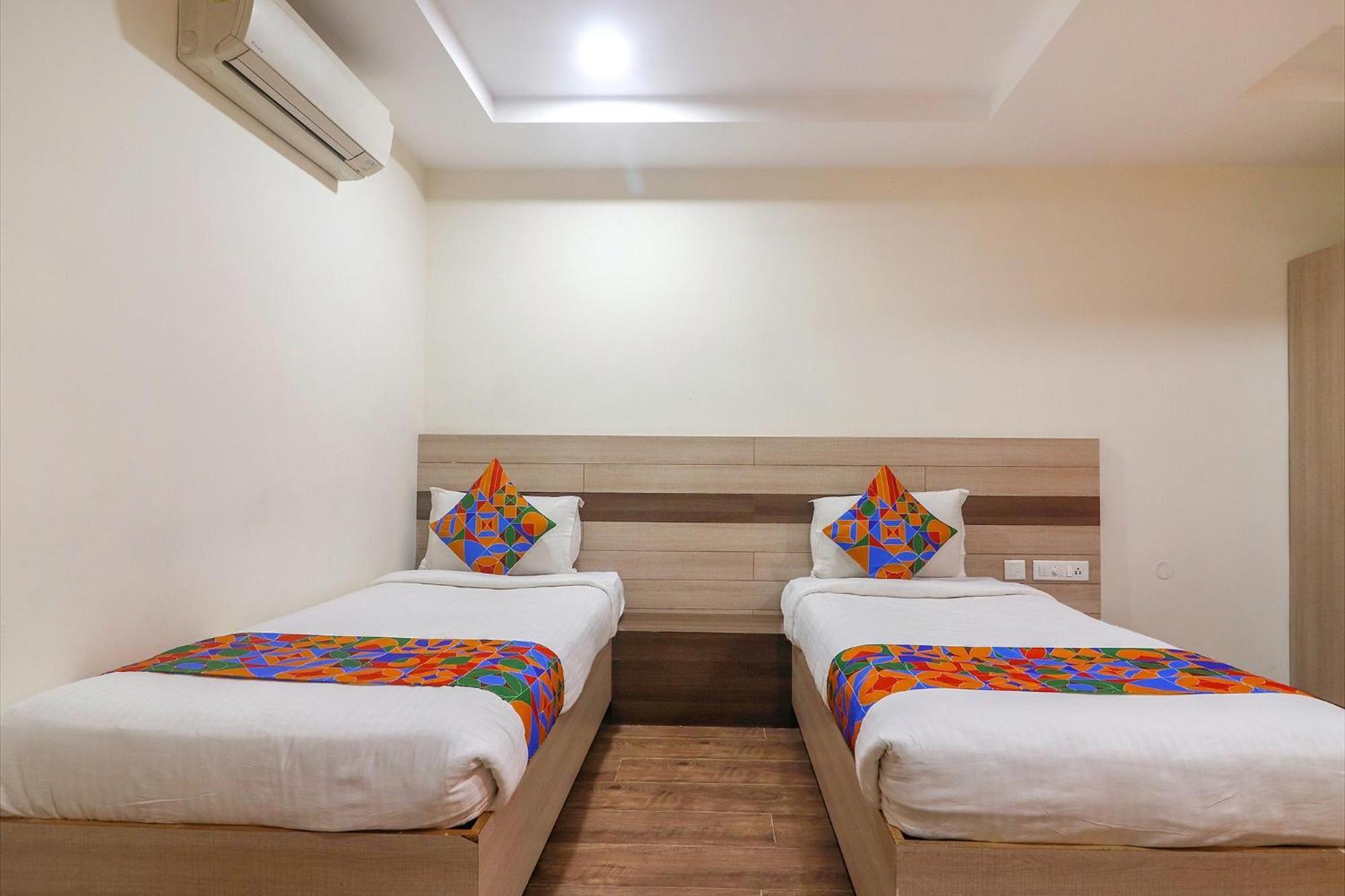 Fabhotel Pride Inn Financia - Nr Dlf Cyber City, Gachibowli ハイデラバード エクステリア 写真