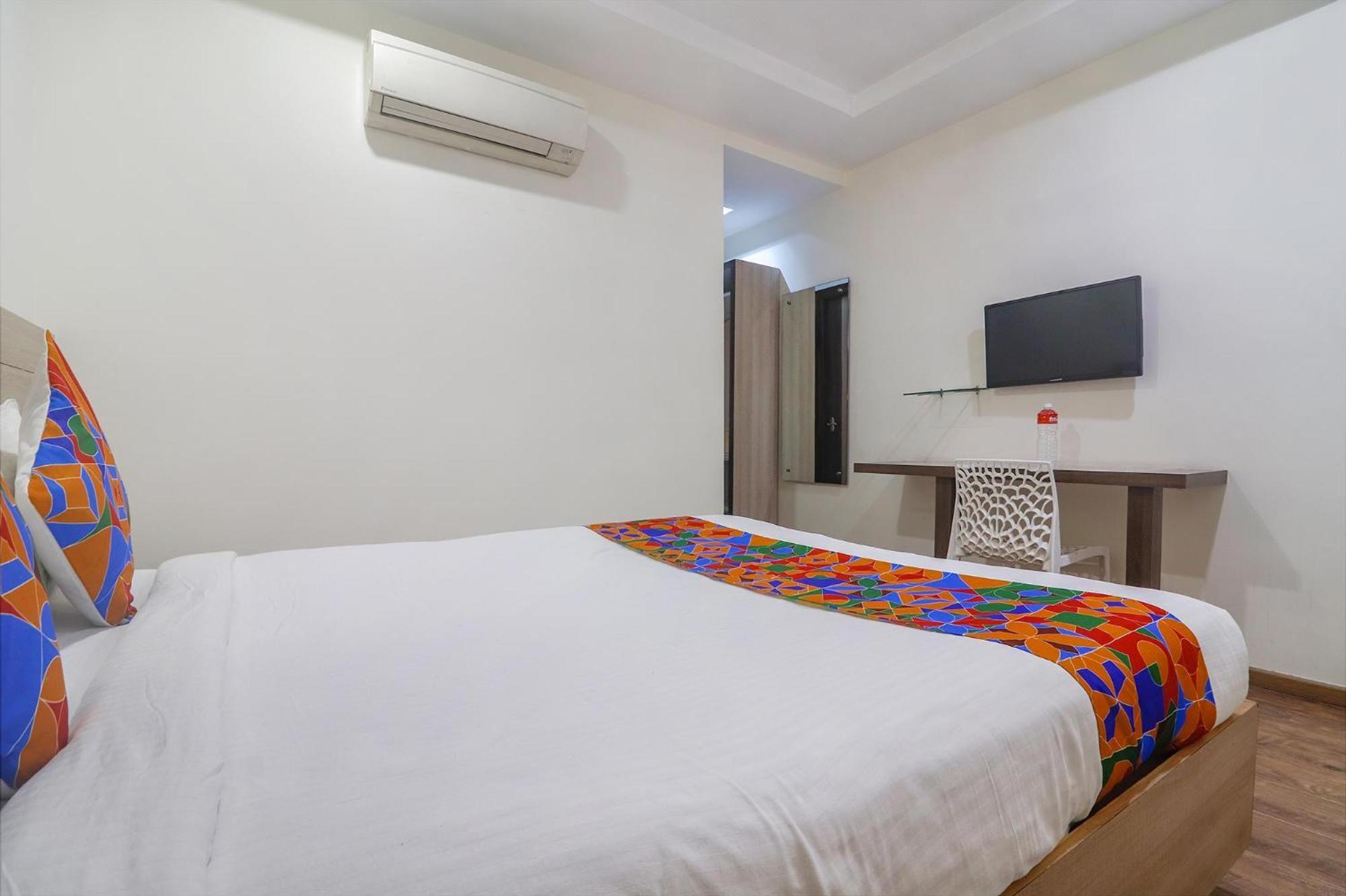 Fabhotel Pride Inn Financia - Nr Dlf Cyber City, Gachibowli ハイデラバード エクステリア 写真